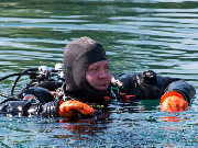 Otevření flašek červen 2015